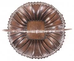 Gazdagon díszített füles kínálókosár, jelzés nélkül, fém, jó állapotban, 28×24 cm, m:18 cm