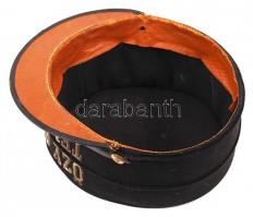 "Özv Gyurikné temetkezése" feliratú kalap, h:22,5 cm