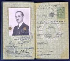 1939 A Magyar Királyság által kiállított fényképes útlevél / &lt;br/&gt;1939 Hungarian passport