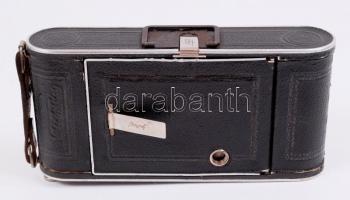 Vollenda fényképezőgép, bőrtokban, 18×11 cm