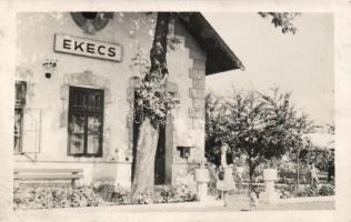 Ekecs, railway station, photo