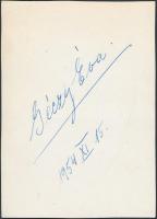 Géczy Éva (1921-) táncosnő és koreográfus saját kezű aláírása az őt ábrázoló fotón