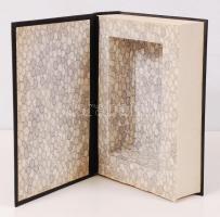 Biblia kinézetű rejtekdoboz, belsejében tárolórekesszel, Biblia mérete: 21x15x4 cm, rekesz: 15x9x4 c...