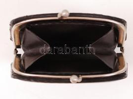 Budapest feliratú retró pénztárca, 9x6 cm és a londoni parlamentet ábrázoló kis műanyag tálca, 15x10...