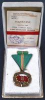 1961. "A Haza Szolgálatáért Emlékérem" Bronz fokozata műanyag szalagsávval adományozói tok...
