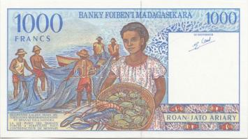 Madagaszkár 1994. 1000Fr T:I 
Madagascar 1994. 1000 Francs C:UNC
Krause 76