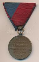 1938. "Felvidéki Emlékérem" Br emlékérem mellszalaggal T:2-
Hungary 1938. "Commemorat...