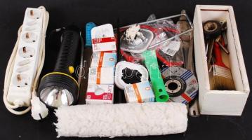 Barkács tétel: hosszabbító, fúrók, csavarok, fűrészlap, reszelő, viláskulcs