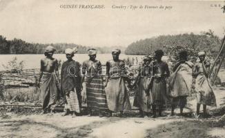 Native women from Conakry, Guinean folklore, ethnic nude (fa)