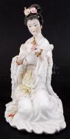 Kínai virágot szemlélő lány, kézzel festett, jelzett, hibátlan, m:33 cm, h:29 cm