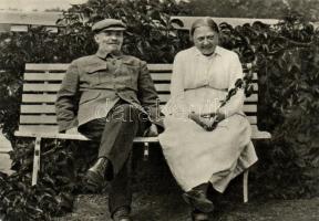 14 db modern Lenin képeslap tokban / 14 modern Lenin postcard with case