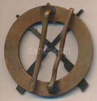 ~1950. "Kiváló mesterlövész" jelvény (42mm) T:2 R!