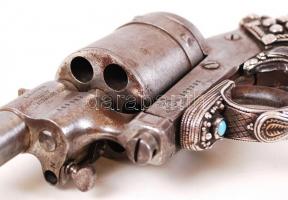 1870 Osztrák-Magyar Monarchia: L Gasser 1870/74M, hatlövetű forgópisztoly. Markolatán balkáni féldrá...