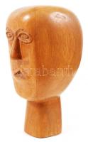 "K" jelzéssel: Faragott fa fej, m: 17 cm