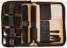 Régi piperekészlet bőr tokban tartozékokkal
