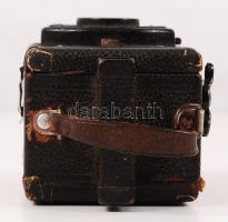 1934 Altissa Box Nr.2. fényképező (1:8) gép tok nélkül, 6x8x6 cm