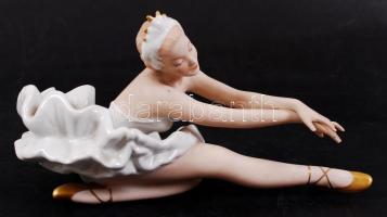 Wallendorf balerina, kézzel festett, jelzett, hibátlan, m:13 cm, h:25 cm/ Wallendorf Swan Lake ballerina