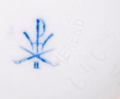 Herendi virágmintás porcelán váza, hibátlan, jelzett, m: 11 cm