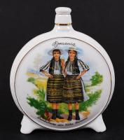 Román népviseletet ábrázoló porcelán kulacs dugóval, hibátlan, m: 18 cm