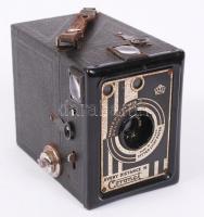cca 1935 Coronet Every Distance 16 fényképezőgép, jó állapotú, bőr tokban / cca 1935 Coronet Every Distance 16 camera