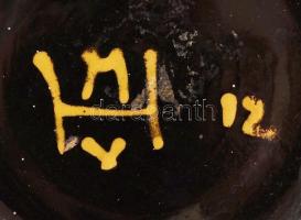 Népi mintás kerámia váza, hibátlan, jelzett, m: 29 cm