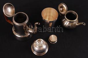 Fém kiöntők és egy shaker, jelzettek, összesen: 3 db