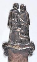Ezüstözött levélbontó, kalapált, figurális jelentettel, h:21 cm