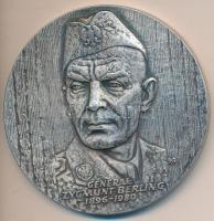 Lengyelország 1980. "Zygmunt Berling tábornok" emlékérem (70mm) T:1-,2
Poland 1980. "...