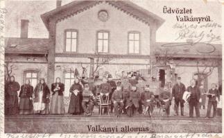 Valkány vasútállomás vasutasokkal, gőzmozdony / railway station, railwaymen, locomotive (b)