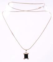 Ónix ezüst (Ag) függő láncon, jelzett, br: 8,3 g / onyx silver pendant with silver necklace