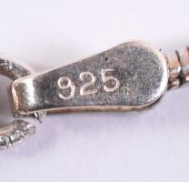 Szív alakú függő ezüst (Ag) láncon, jelzett, br: 5,9 g /
heart-shaped silver pendant with silver nec...