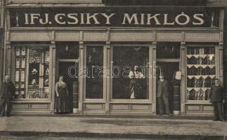 Kolozsvár, ifj. Csiky Miklós ruha nagyraktára / textile shop (Rb)