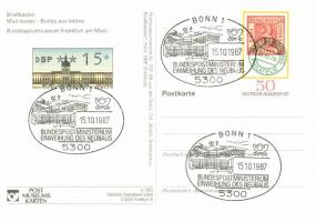 13 db MODERN postatörténeti motívumlap, alkalmi bélyegzéssel; autó / 13 modern post historical motiv...