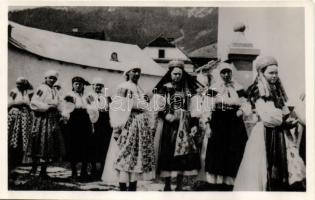 10 db RÉGI folklór témájú  motívum lap / 10 old motive cards, folklore