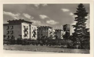 3 db modern Sztálinváros (Dunaújváros) lap / 3 modern Hungarian Sztálinváros (Dunaújváros) postcards