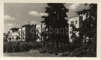 3 db modern Sztálinváros (Dunaújváros) lap / 3 modern Hungarian Sztálinváros (Dunaújváros) postcards