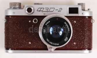 Fed 2 35 mm-es orosz fényképezőgép, szép állapotban, bőr tokban