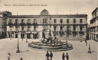 Siracusa, Piazza Archimede, Fontana Moschetti / square, fountain