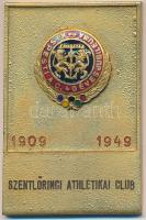 1949. "Kispesti Atlétikai Club 40 éves Jubileuma" aranyozott tűzzománcozott plakett eredeti dísztokban, Boczán Károly Budapest T:1-