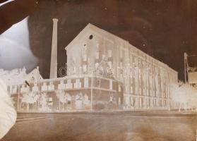 1917 Nagykikindai leégett malom és lovasfogat, 2 db üvegnegatív, 12x9 cm