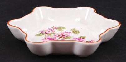 Zsolnay virág mintás kis tálka, kézzel festett, jelzett, hibátlan, d:10×10 cm