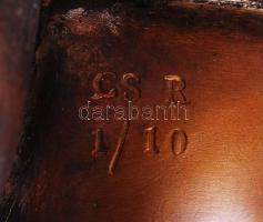 Csíkszentmihályi Róbert (1940-): Kisragadozó I. Bronz, jelzett, sorszámozott 1/10, m:22 cm