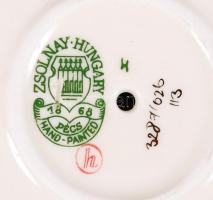 Zsolnay pillangó mintás gyertyatartó, kézzel festett, jelzett, hibátlan, m:14 cm /
Hand painted, mar...