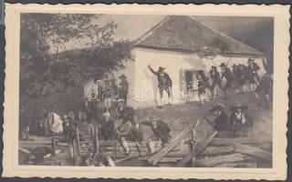 5 db régi külföldi városképes lap és 1 katonai motívum lap / 5 old worldwide postcards (Vorau Stift,...