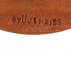 Várhelyi György (1942-): Szerenád. Bronz plakett, jelzett, d:9,5 cm