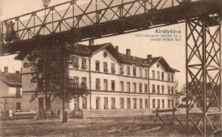 Királyháza, Vöröskereszt épület, vasúti átjáró híd / Red Cross building, railroad overpass