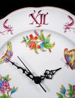 Herendi Viktória mintás falióra, kézzel festett, jelzett, hibátlan, quartz szerkezettel, d:27,5 cm /...