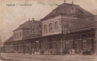 Lipótvár railway station (gluemark)