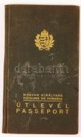 1937 A Párizsi Magyar Királyi Nagykövetség által kiállított fényképes útlevél / passport