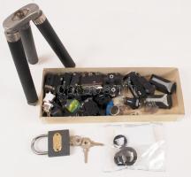 Teleszkópos fotóállvány, mikrokapcsolók, lakat kulcsokkal, Babetta motorblokk szimering garnitúra; 5...